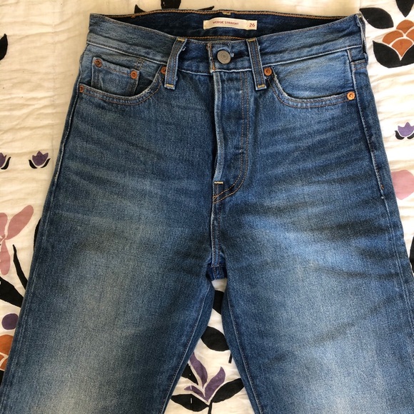 Levi’s wedgie straight jeans - Picture 2 of 6